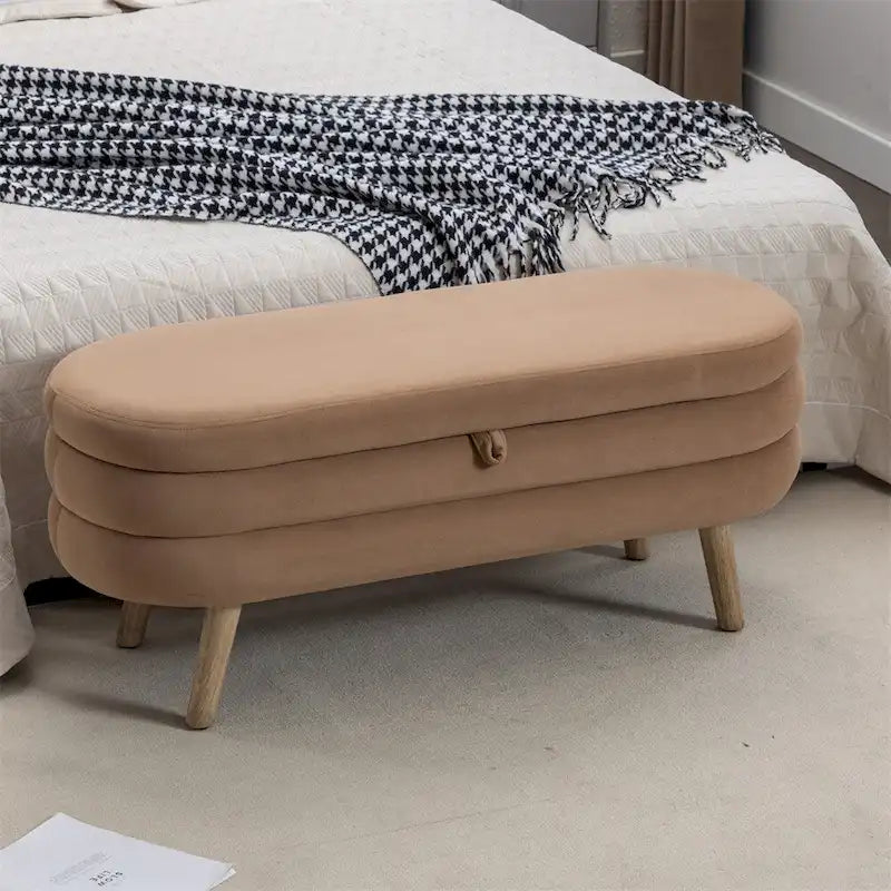 Opbergbankje met houten poten