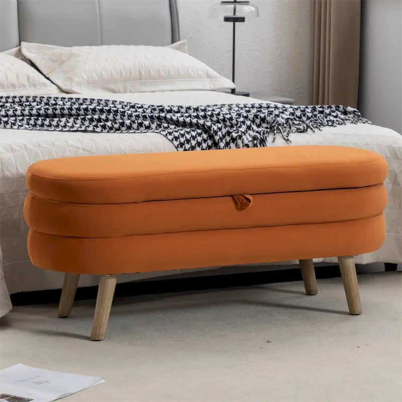 Opbergbankje met houten poten