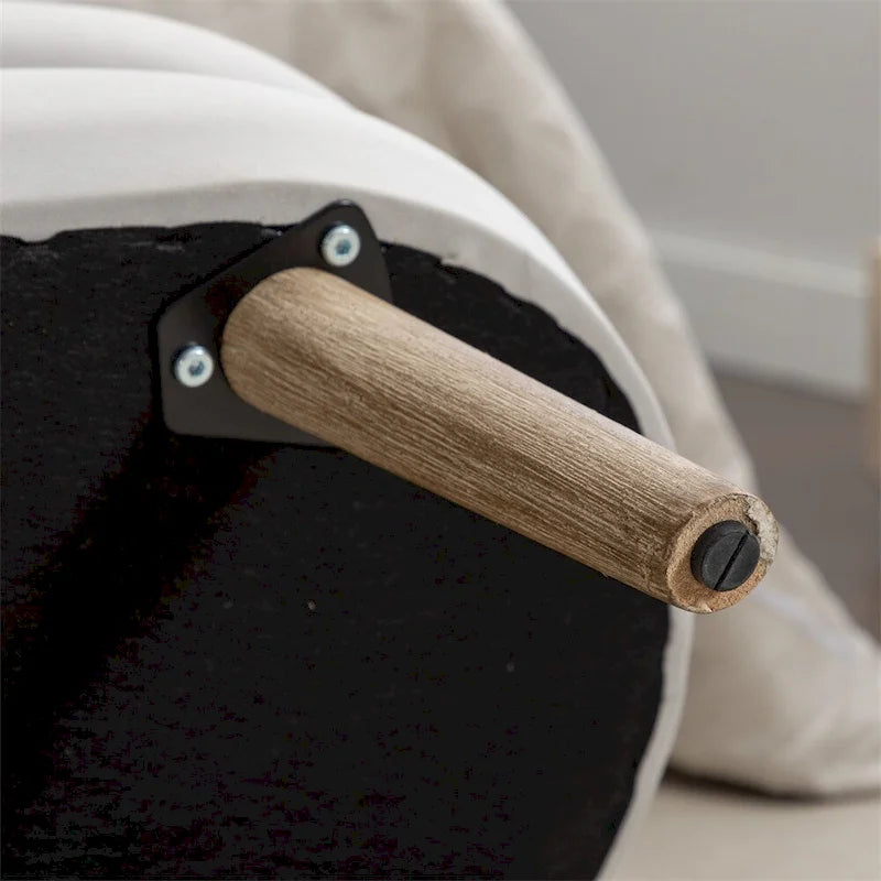 Opbergbankje met houten poten