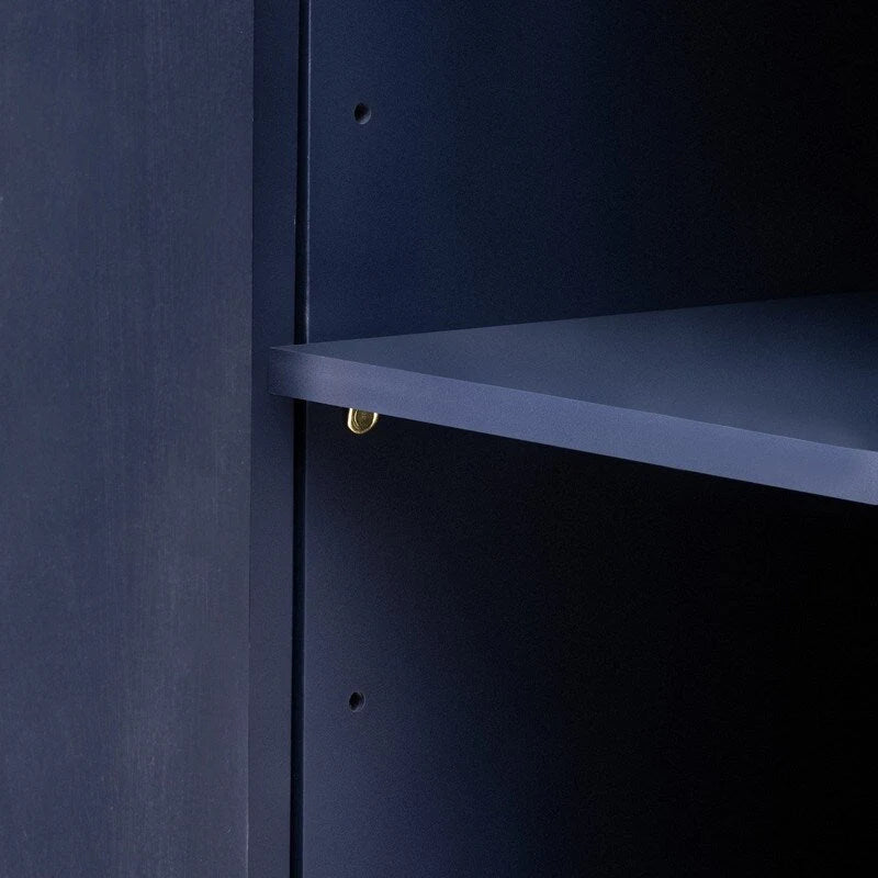 63" Opbergkast met 4 deuren en metalen handgrepen