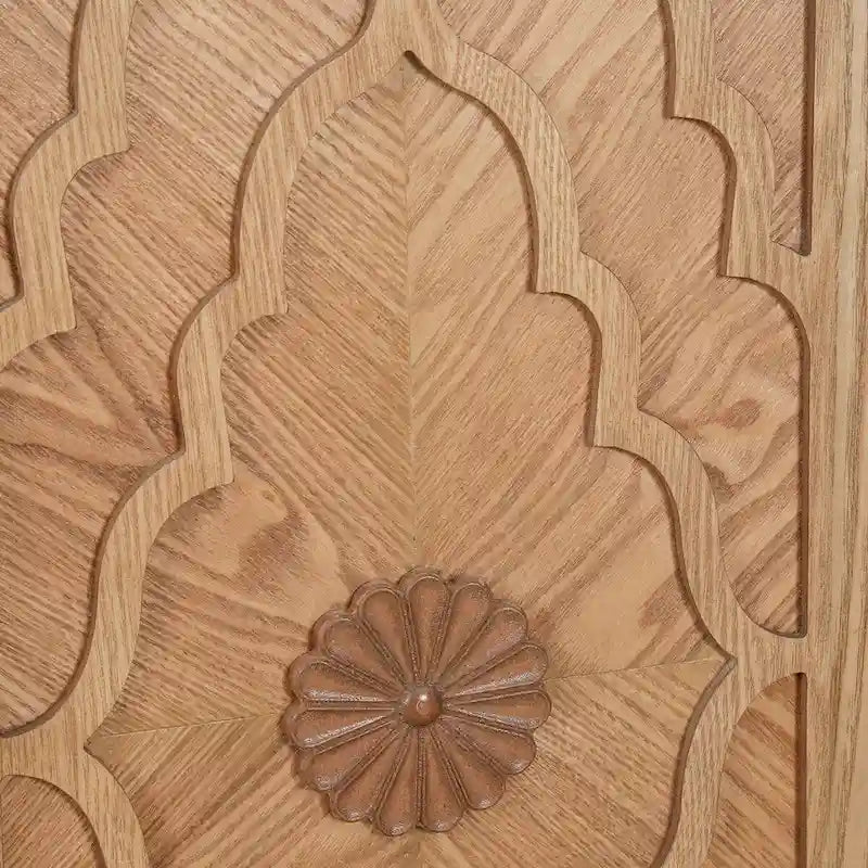 Houten Opbergkast met Gesneden Deur en Metalen Handgreep